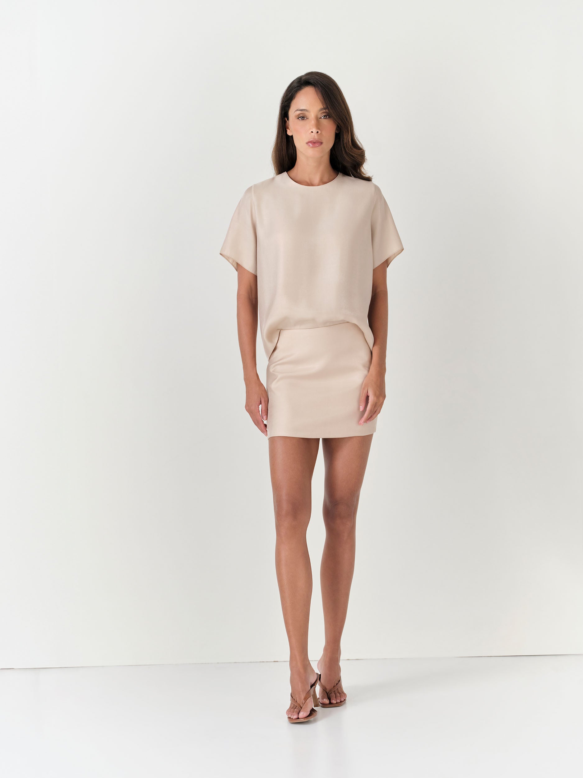 Camiseta essencial - Bege - Hand Lace