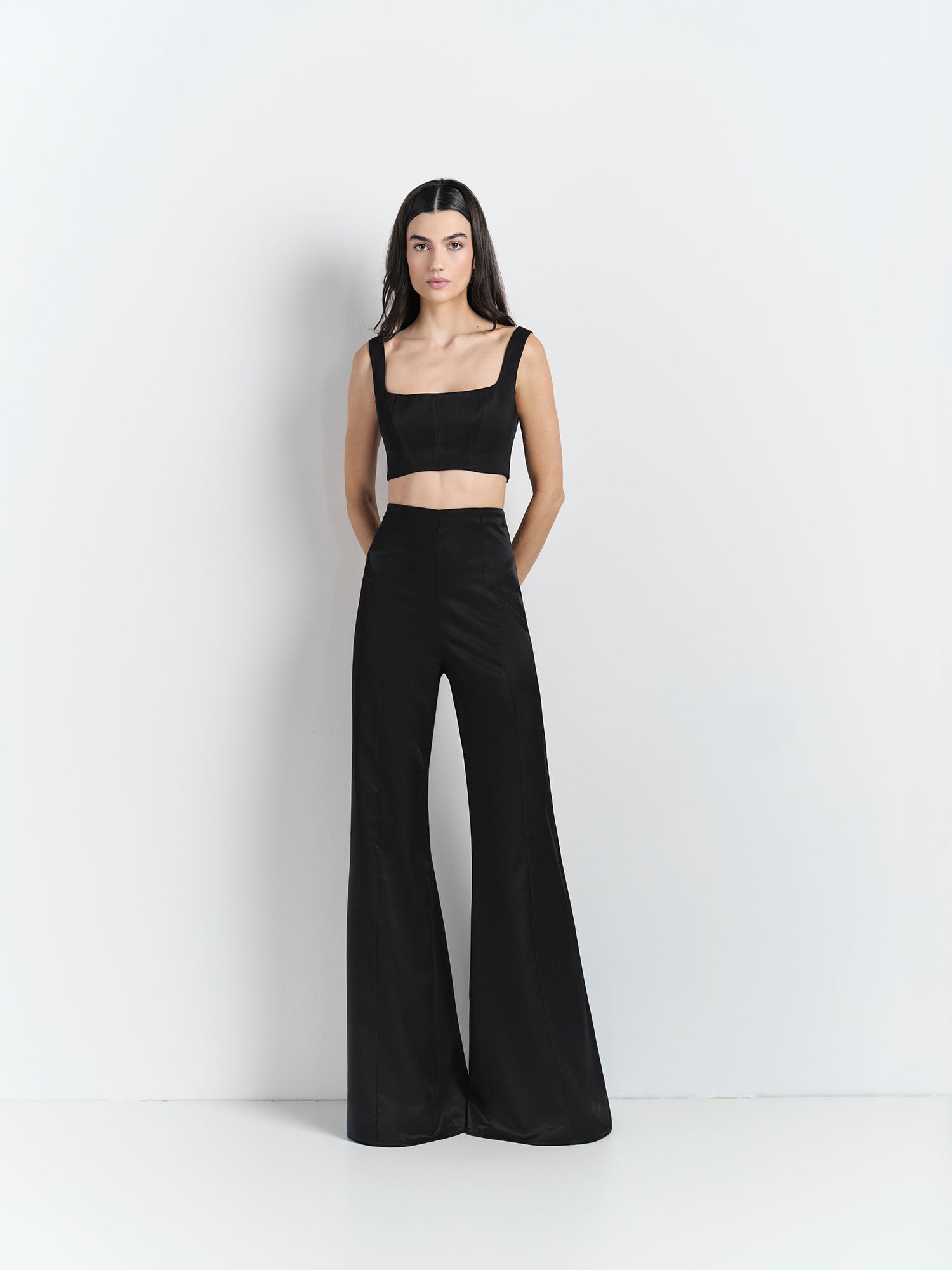 Top Moulage - Preto - Hand Lace