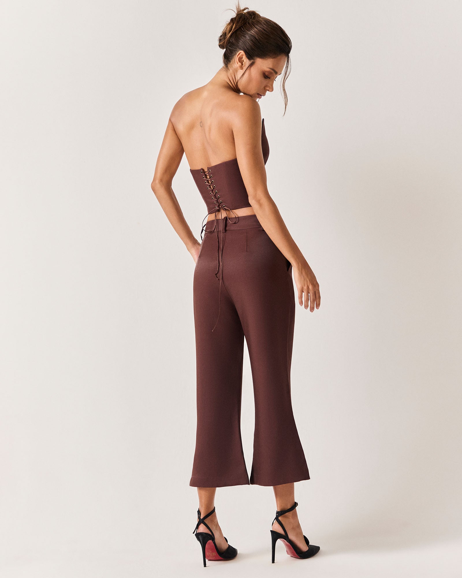 CALÇA CAPRI ANDES - CAFÉ - HAND LACE