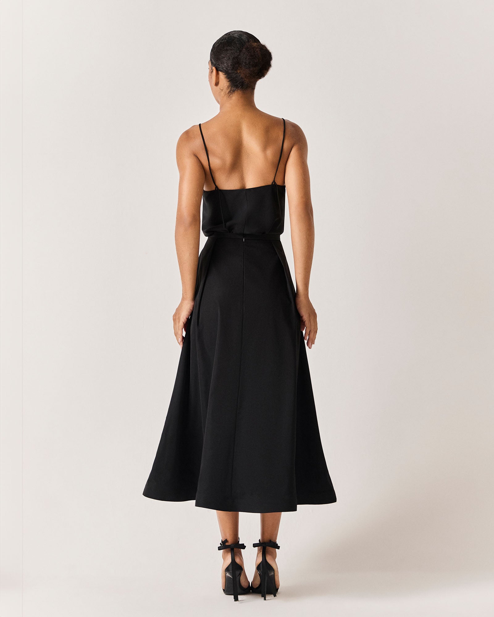 SAIA PREGAS - PRETO - HAND LACE