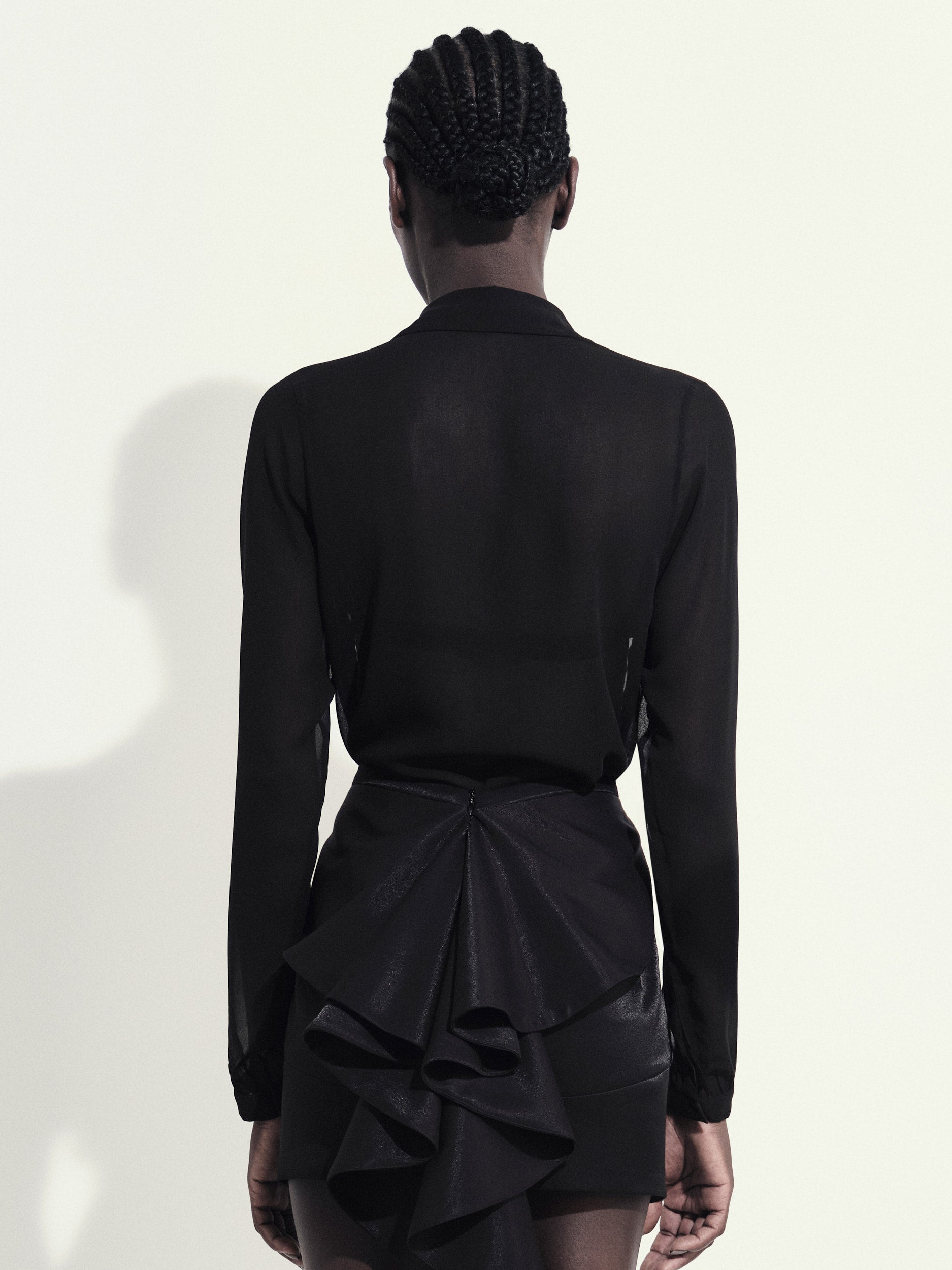 CAMISA CERCA - PRETO - HAND LACE