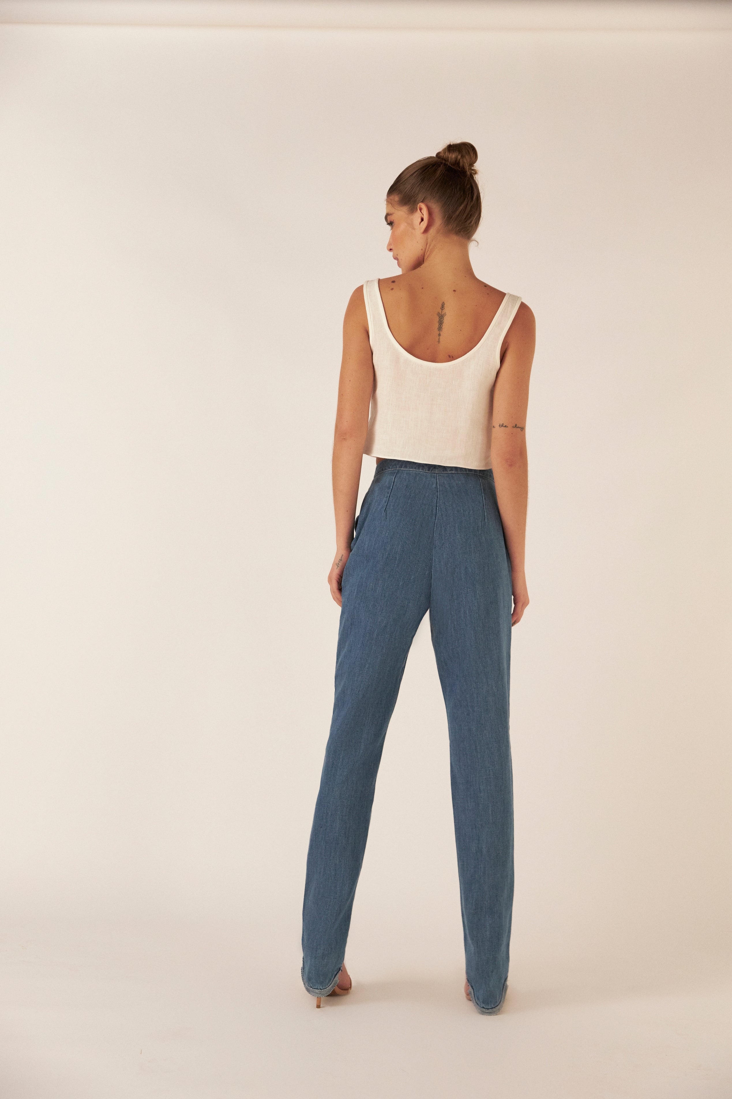 Regata Capela - Hand Lace