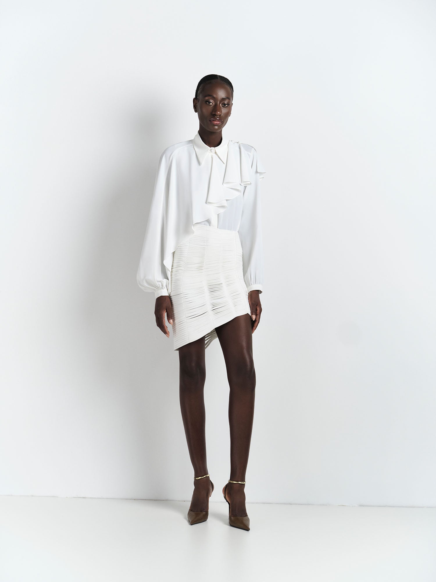 Saia Assimetria Viés - Off White - Hand Lace