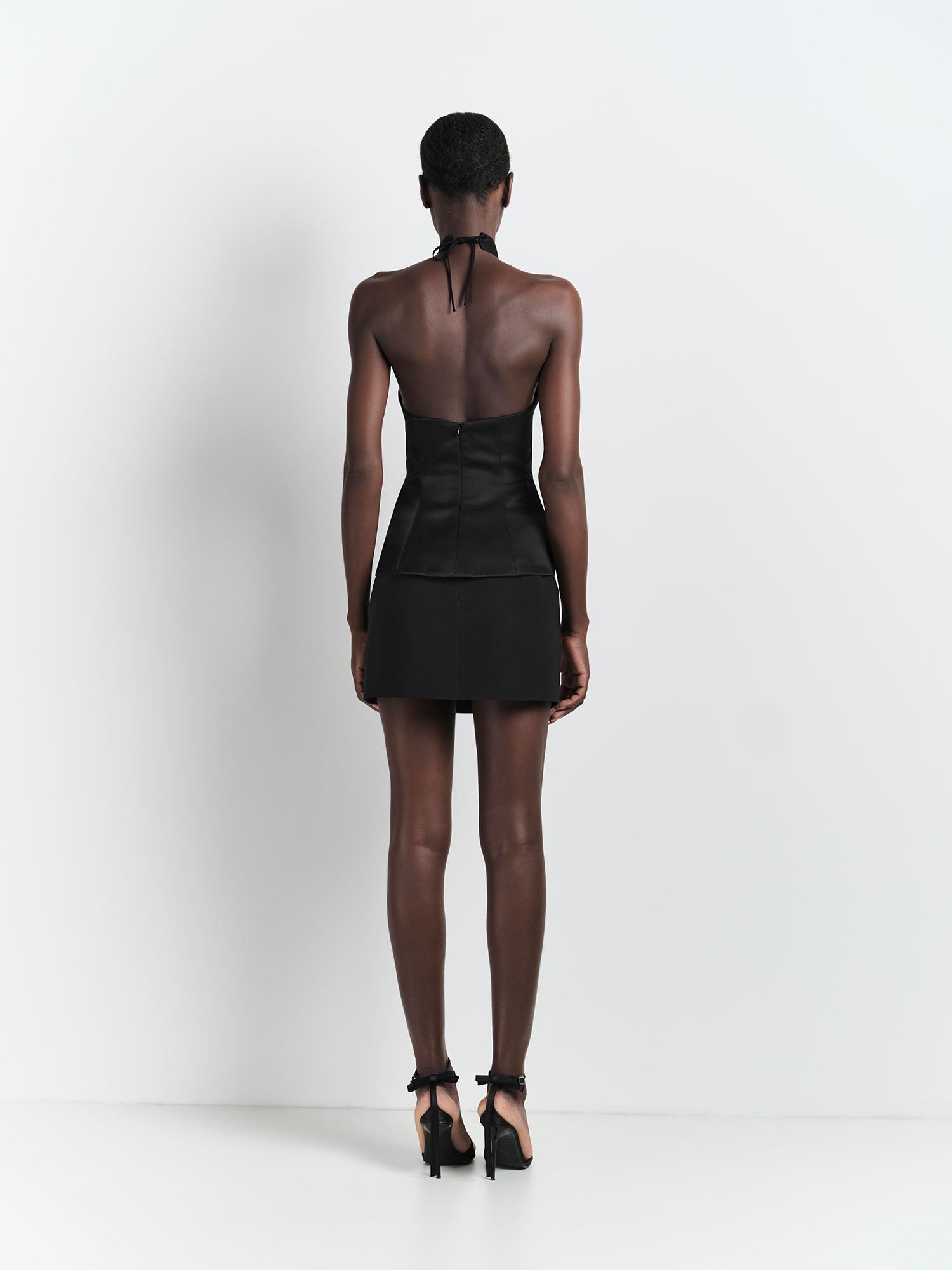 Saia Essencial - Preto - Hand Lace