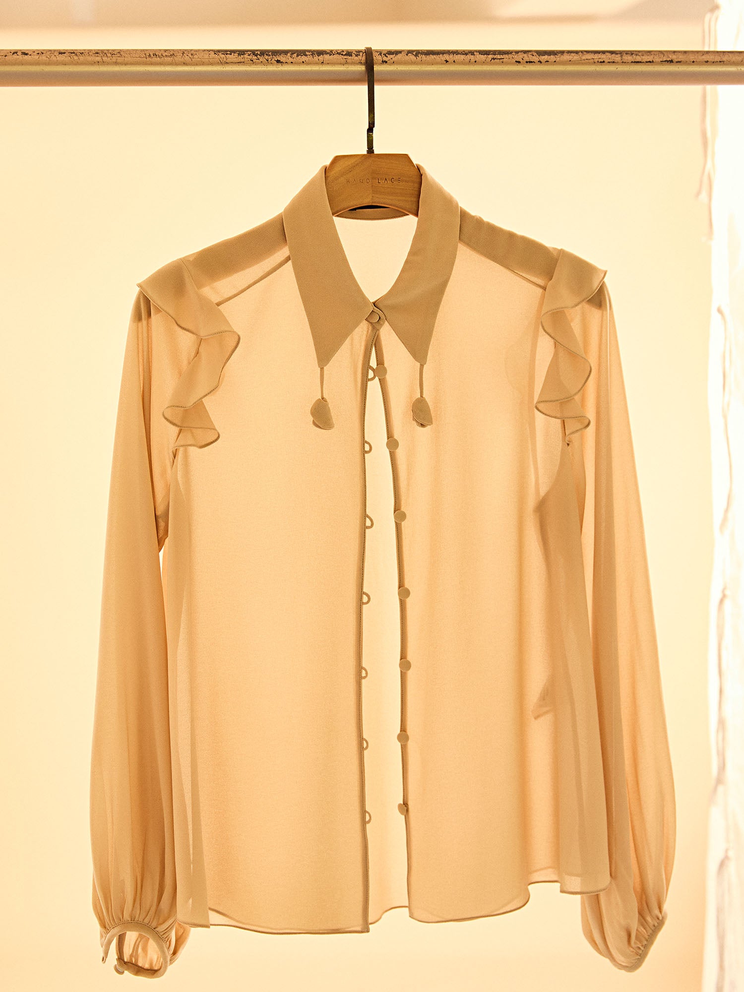 CAMISA RIACHO - BEGE - HAND LACE