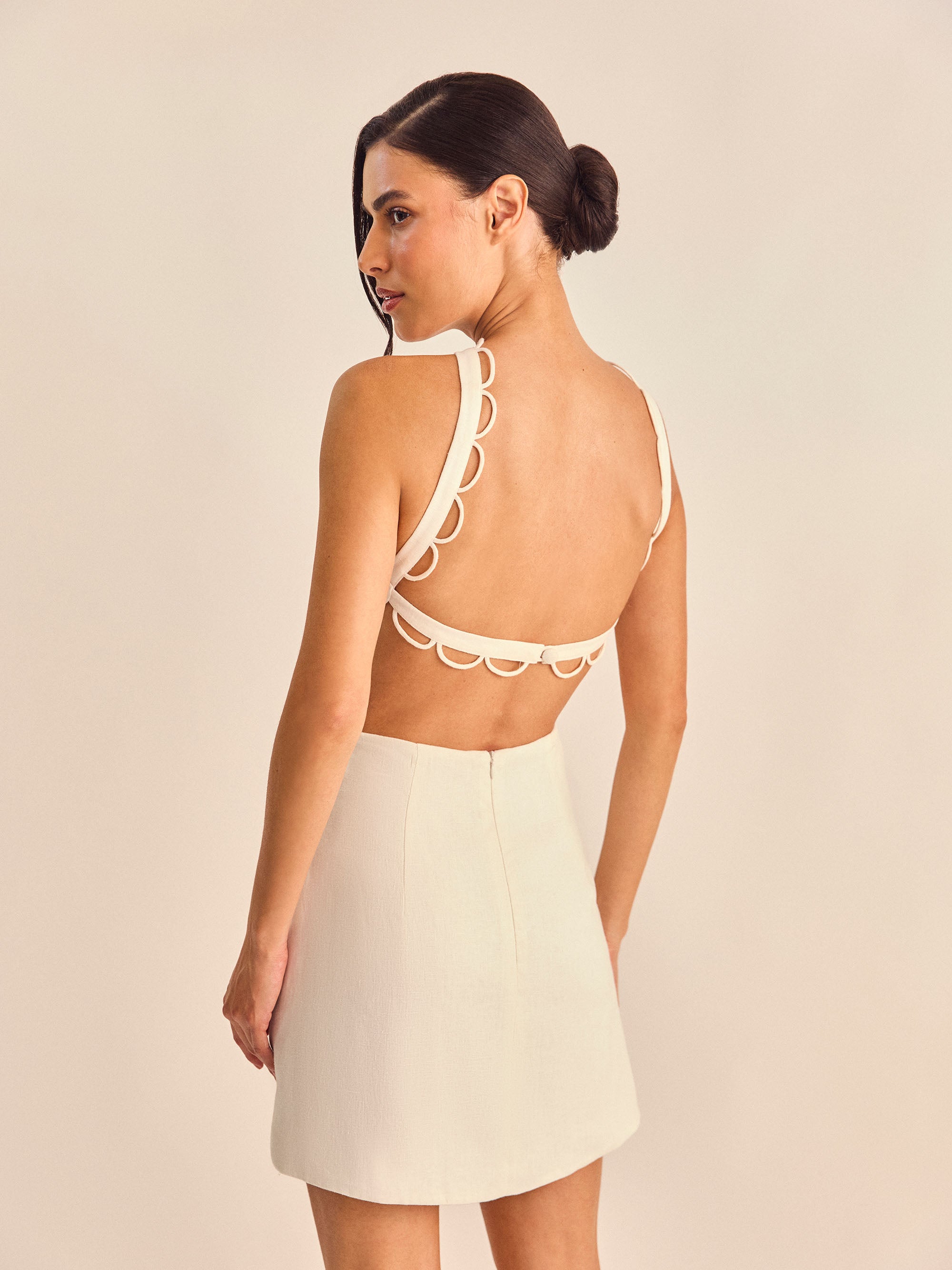 Vestido Curto Rolotê - Off White - Hand Lace