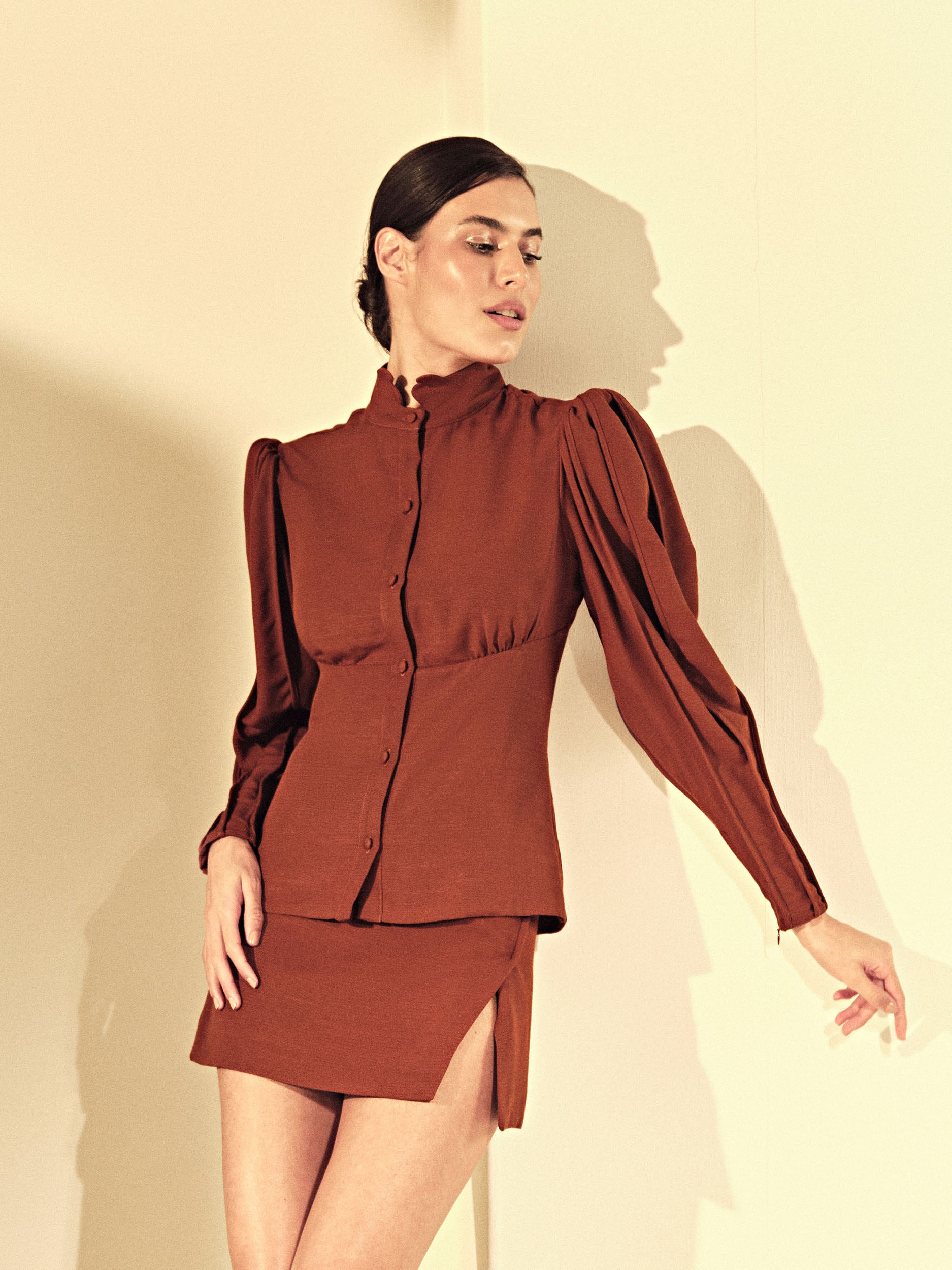 MINI SAIA FENDA - MARROM - HAND LACE