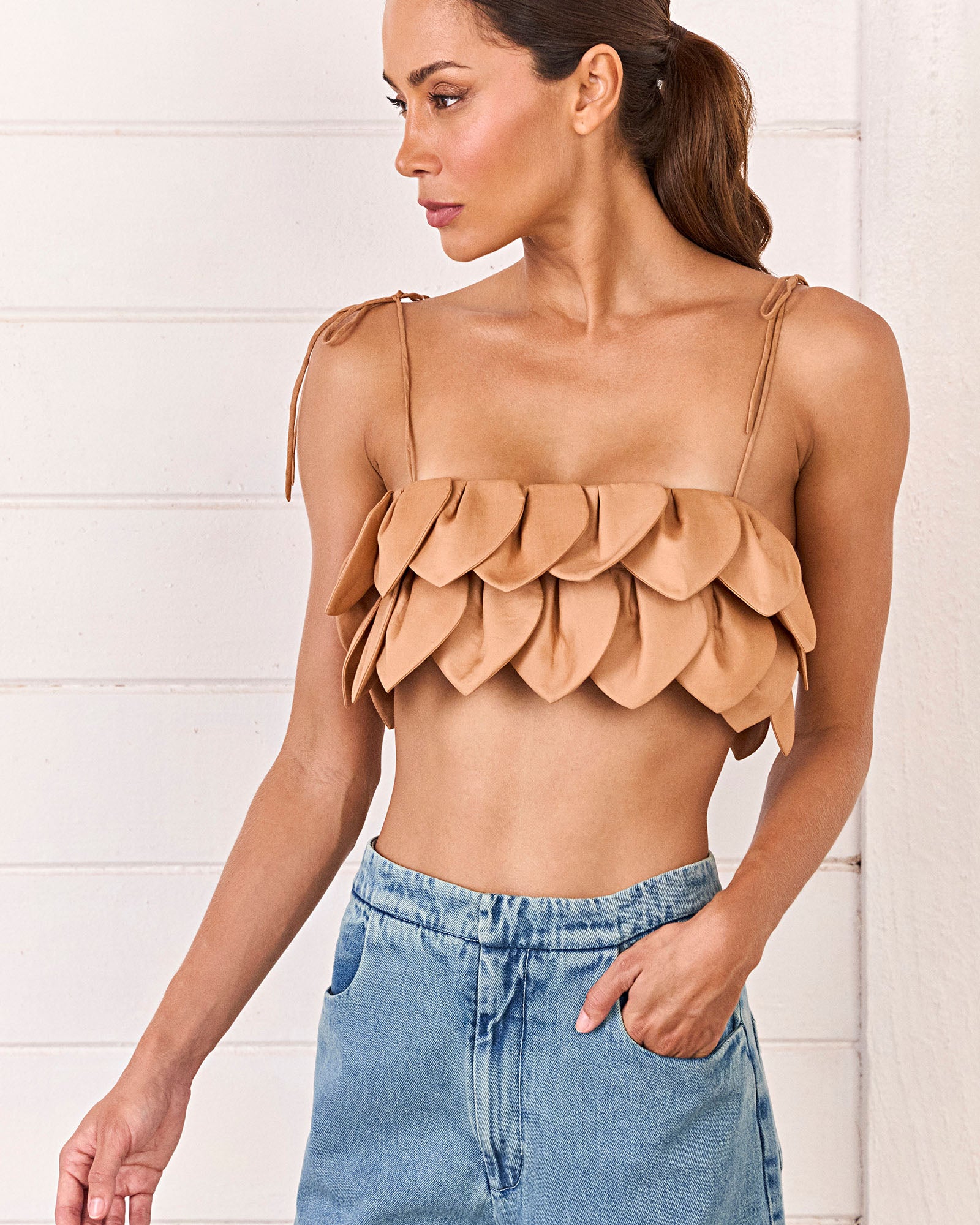 TOP FOLHAS - MARROM - HAND LACE