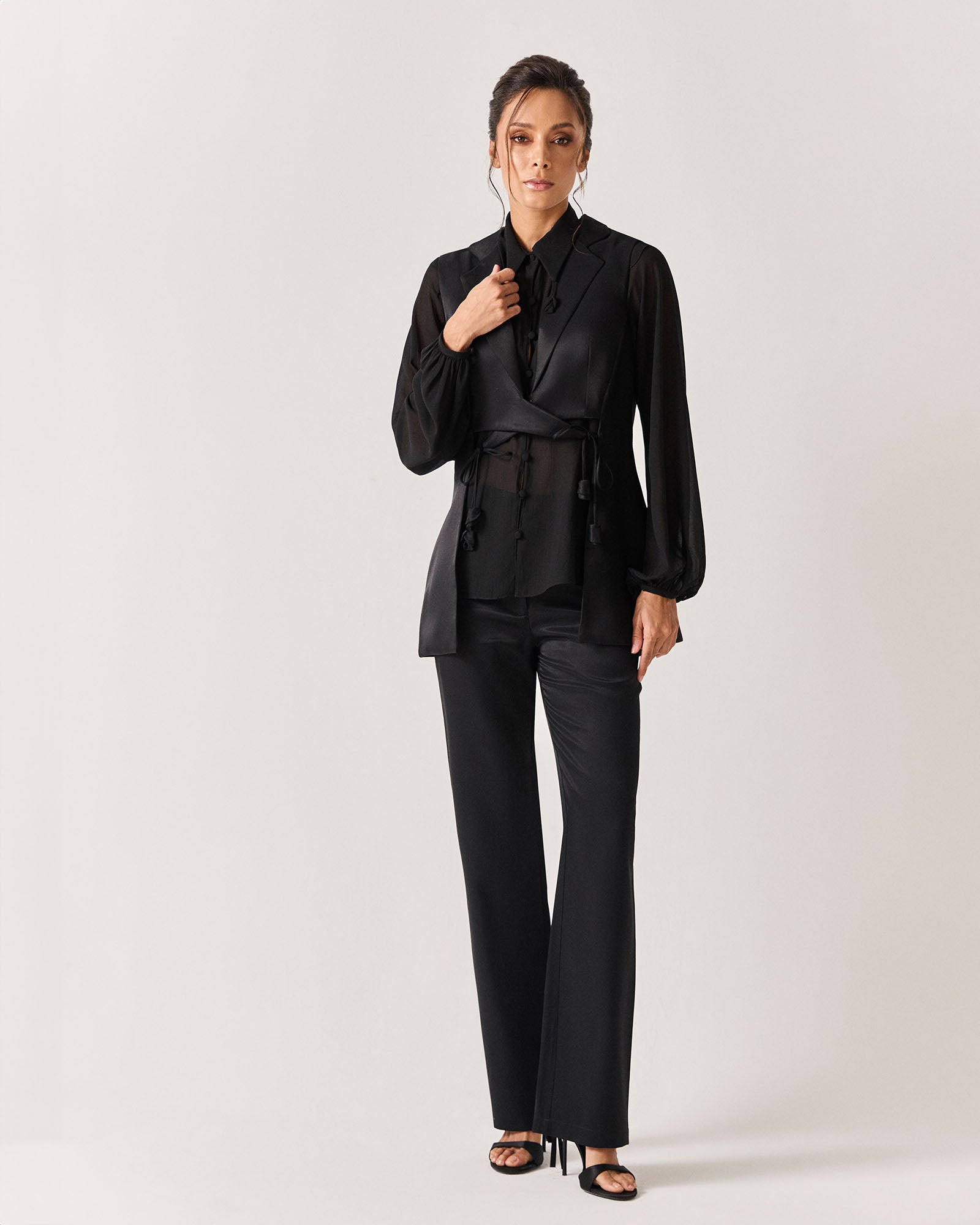 CALÇA ESSENCIAL - PRETO - HAND LACE