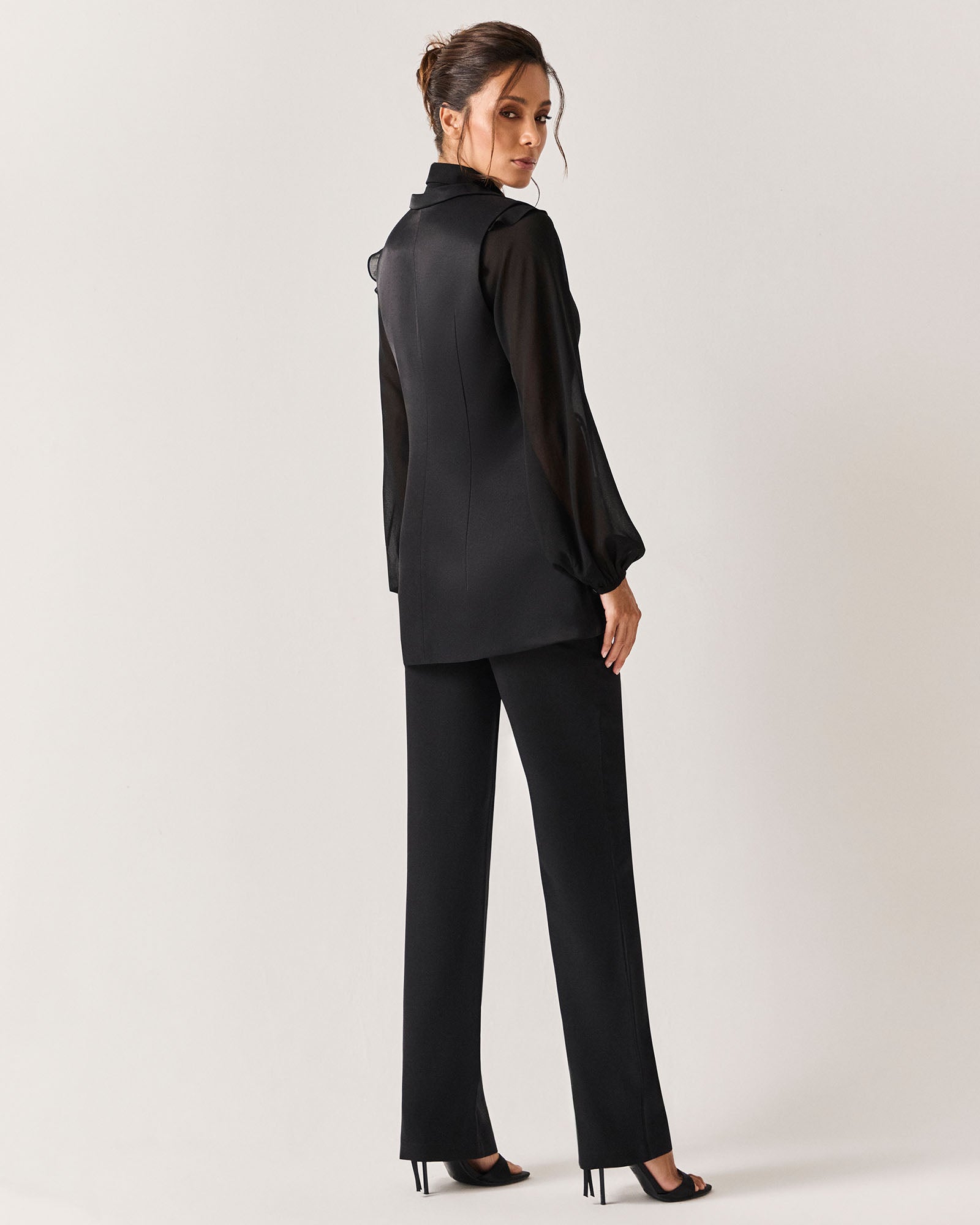 CALÇA ESSENCIAL - PRETO - HAND LACE