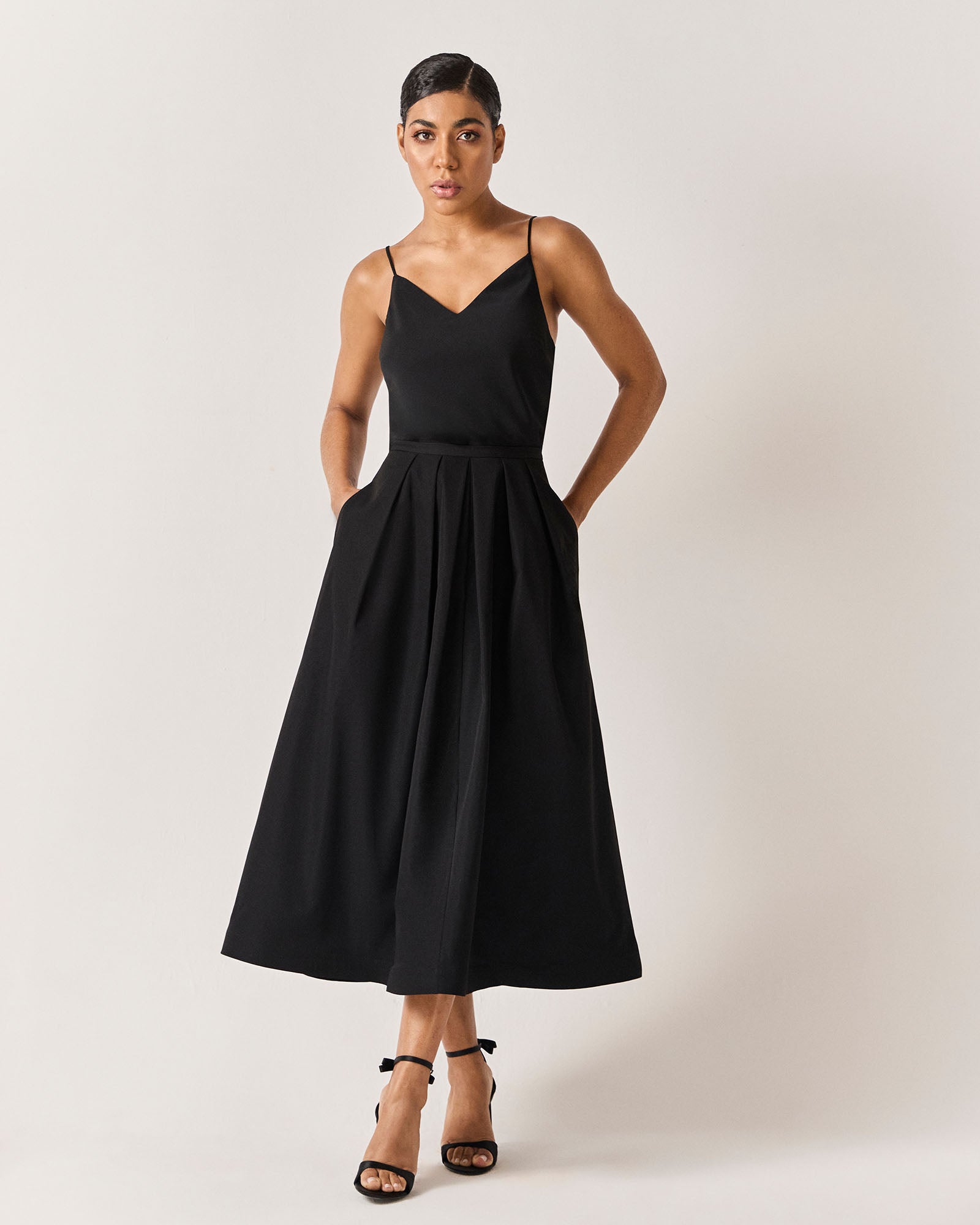 SAIA PREGAS - PRETO - HAND LACE