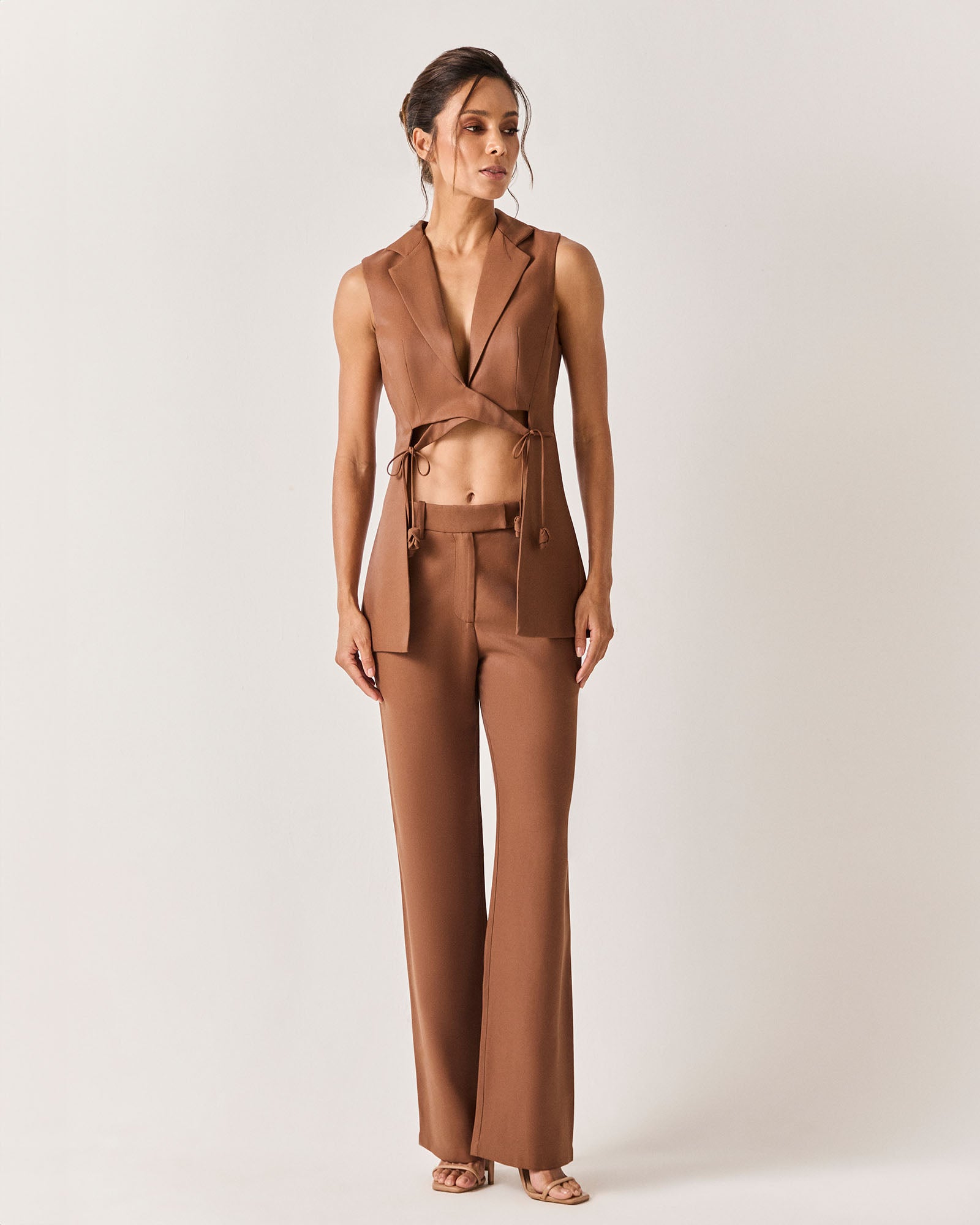 CALÇA ESSENCIAL - MARROM - HAND LACE