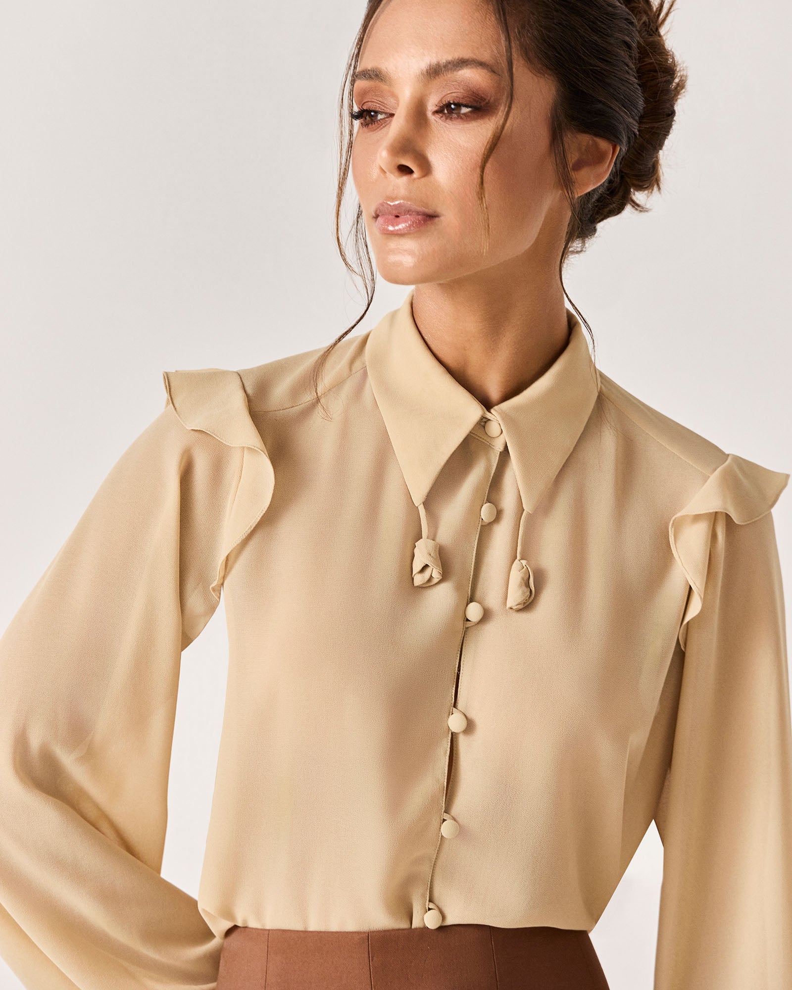 CAMISA RIACHO - BEGE - HAND LACE