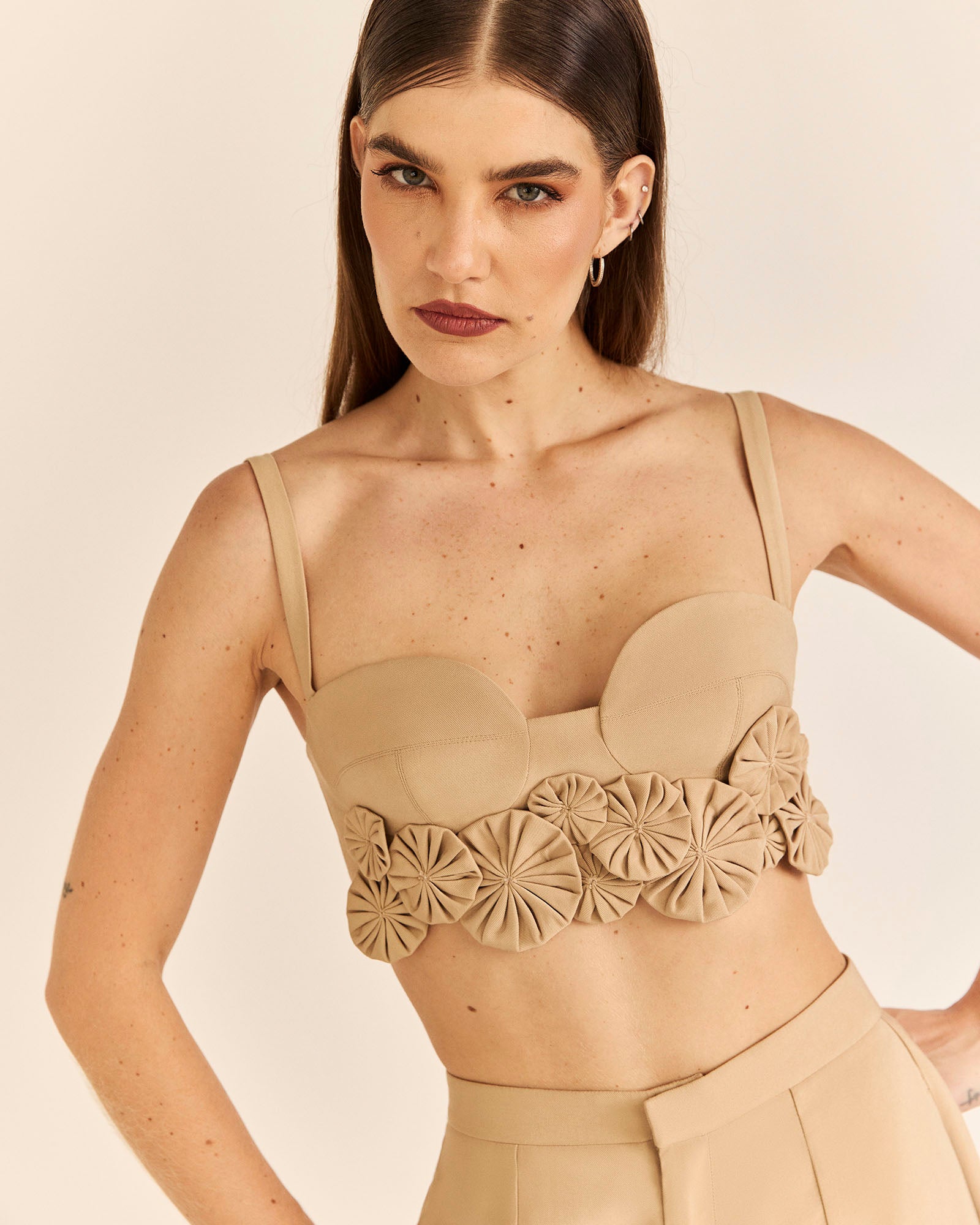 Cropped Fuxico - Bege - Hand Lace