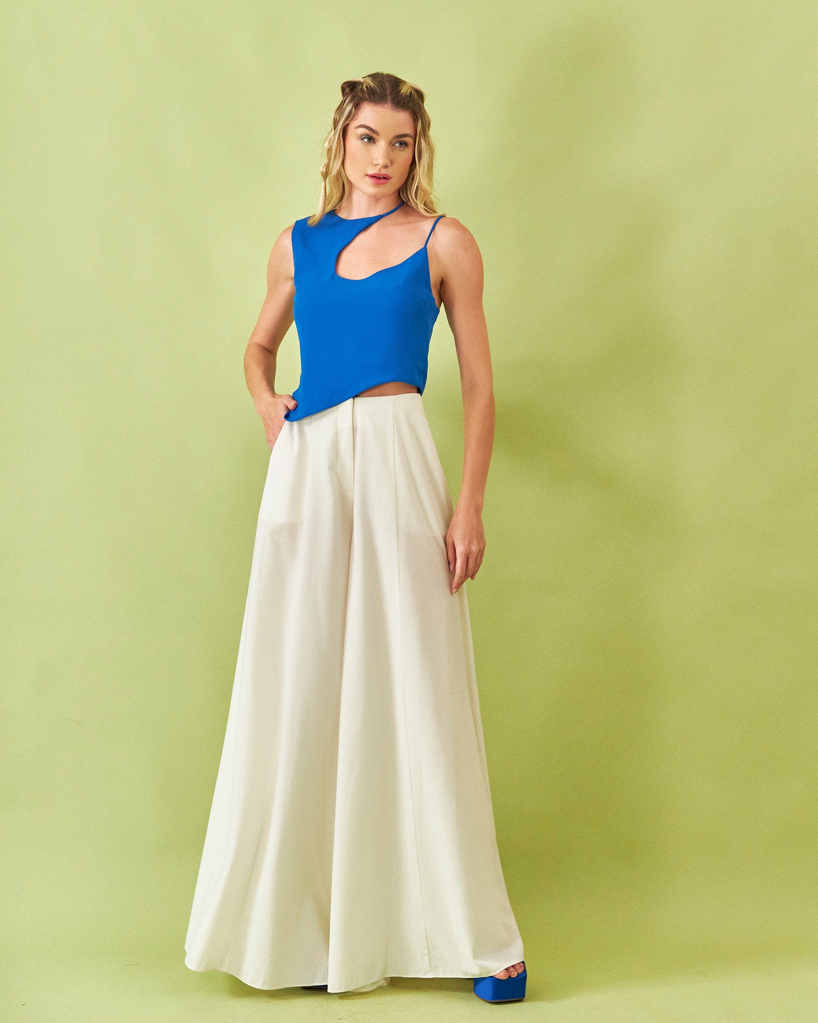 Blusa Assimétrica Brá - Hand Lace